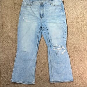 Women's Old Navy “HIGHER HIGH RISE
FLARE SECRET SMOOTH ROCKETS” Distressed Jeans
